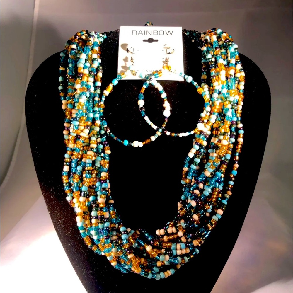 Beaded necklace and earring set